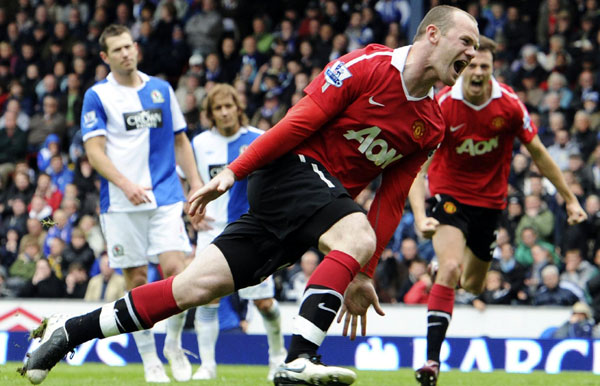 Rooney clinches Man United's record 19th title