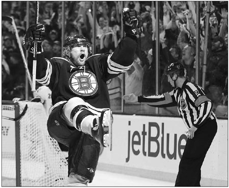 Seguin's 2 goals, 2 assists lift Bruins to 6-5 victory