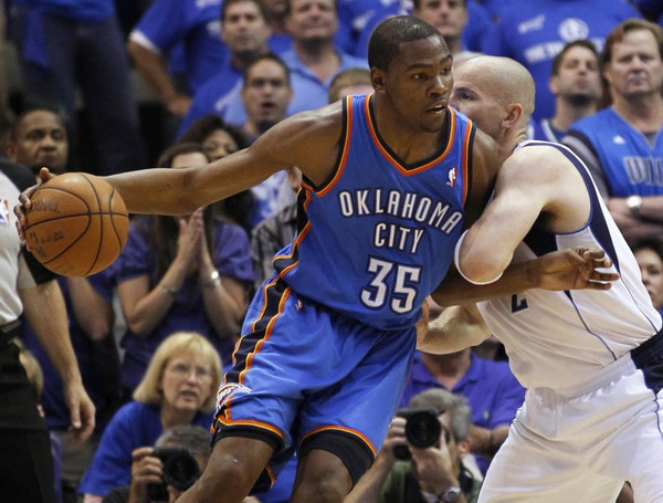 Durant, Harden lead Thunder past Mavs; series