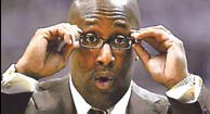 Lakers reach deal with brown