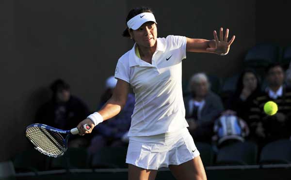 Low-key Li Na makes solid start at Wimbledon