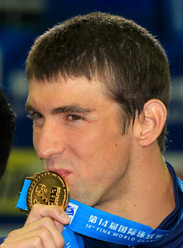 Phelps claims his first gold