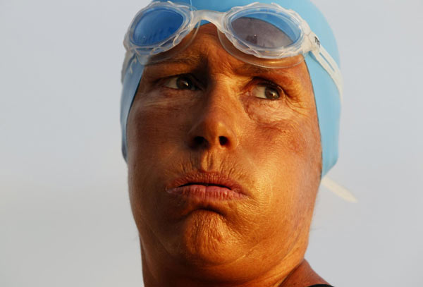 61-yr-old US swimmer attempts record Cuba-Florida swim