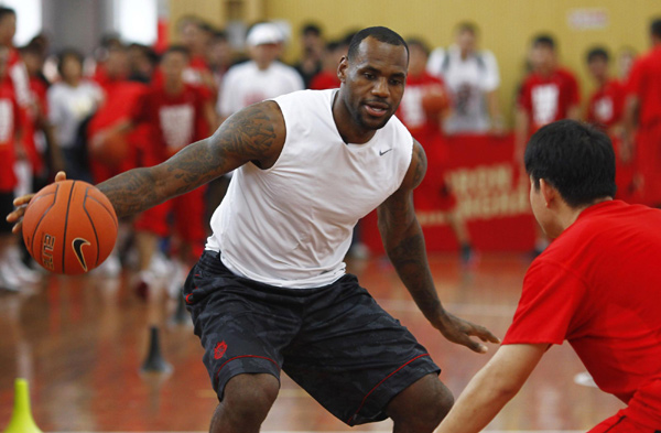 Here comes the 'King': LeBron in China