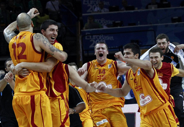 Macedonia, Spain through to Eurobasket semis