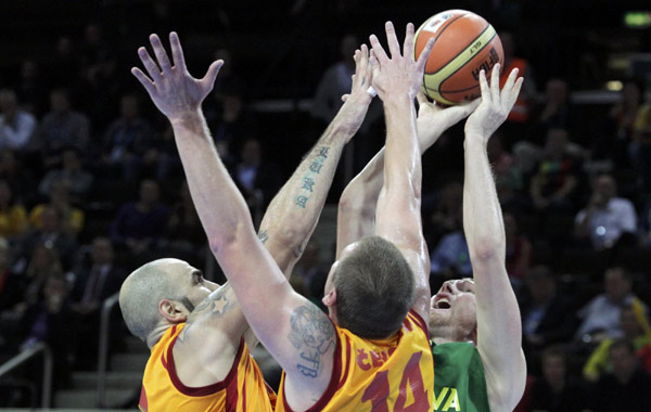 Macedonia, Spain through to Eurobasket semis