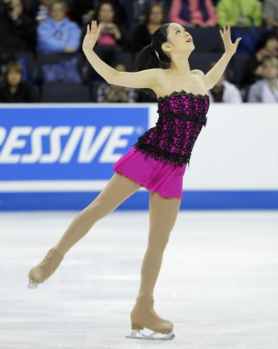 Chinese skaters win silver at ISU Grand Prix