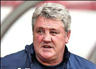 Bruce fired as Sunderland manager