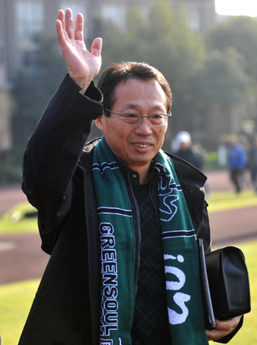 New Hangzhou coach Okada aims to beat Barca