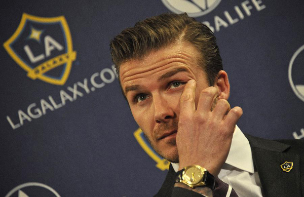 David Beckham re-signs with LA Galaxy
