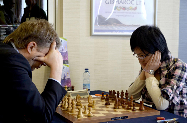 Hou Yifan concedes to Short but still makes history