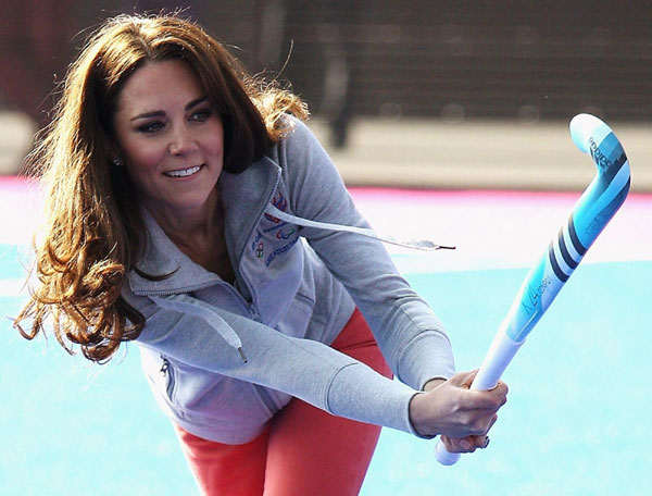 Kate cheers for hockey team ahead of Olympics