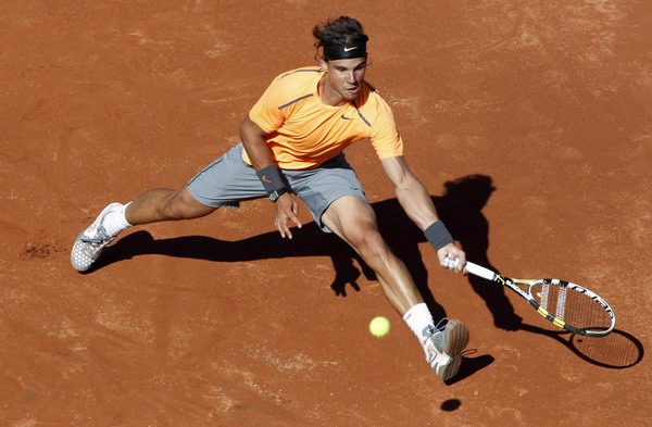 Nadal fends off Ferrer to clinch 7th Barcelona crown