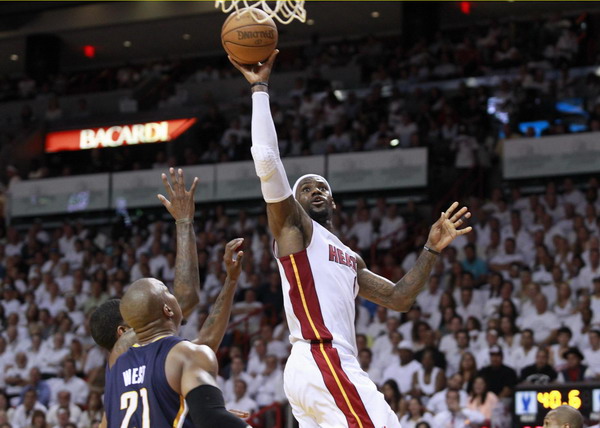 James and Wade on fire as Heat scorch Pacers