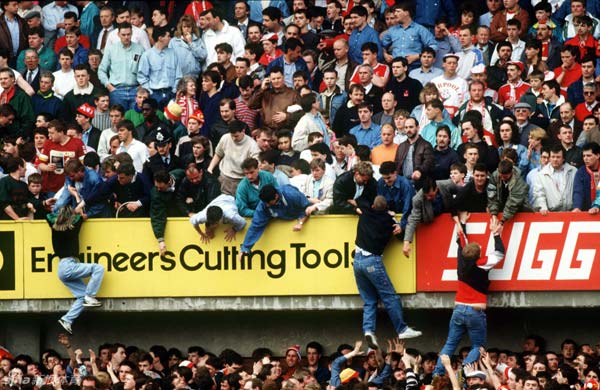 Cameron 'sorry' for 1989 soccer stadium disaster
