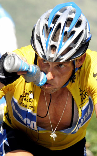 UCI backs Armstrong ban