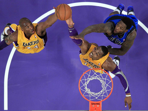 Weakened Mavericks stuns new-look Lakers