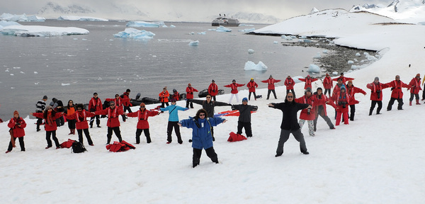 Record broken for Tai Chi practice on Antarctic