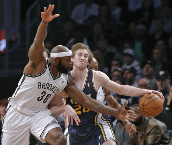 Slumping Nets fall to Jazz at home, 92-90