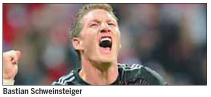 Bayern's Schweinsteiger: Don't dismiss Dortmund