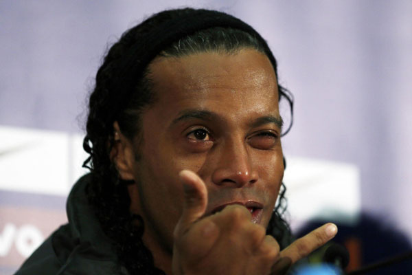 Ronaldinho leads star-studded cast in all-Brazil