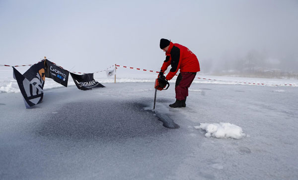 Underwater ice hockey Championships