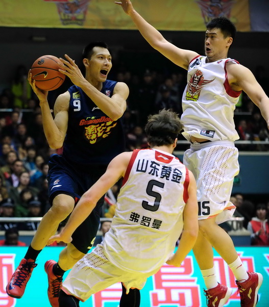 Guangdong crushes Shandong 94-74 to lift 8th CBA title