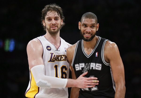 Lakers get swept by Spurs, out of the playoffs