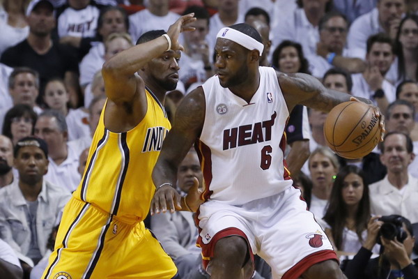 Pacers beat James, Heat to bring 1-1 back home