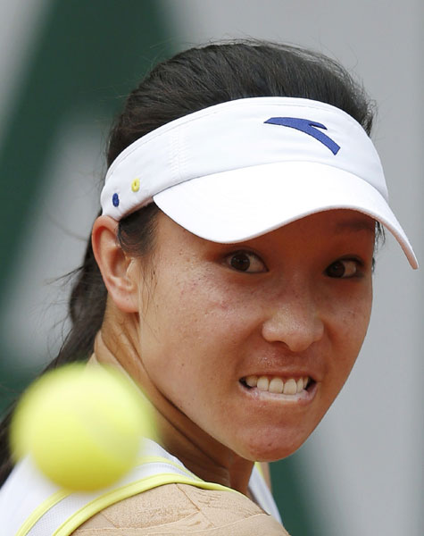 Zheng Jie wins opening match at French Open