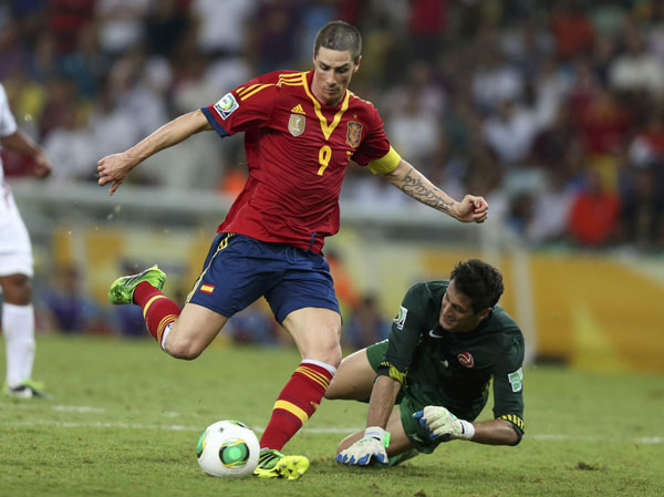 Torres hits four as merciless Spain crush Tahiti