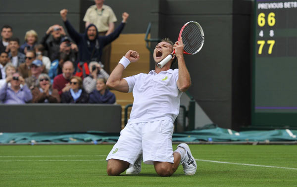 Nadal stunned at Wimbledon in 1st round