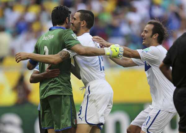 Italy takes 3rd place in shootout