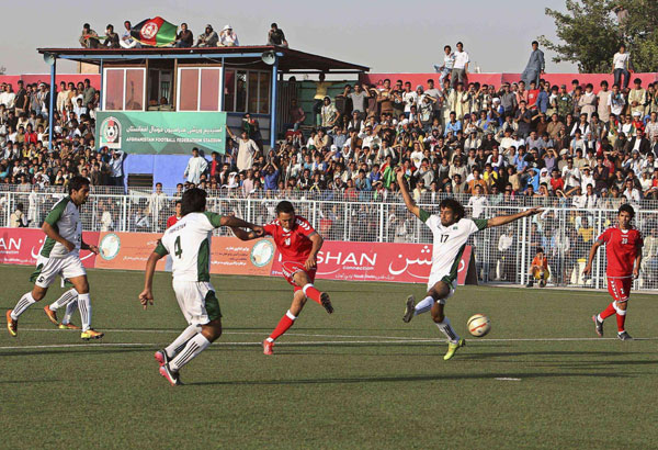 Afghanistan hosts first intl soccer match in 10 yrs