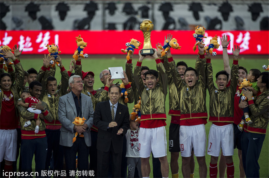 Guangzhou Evergrande claims CSL title with ease