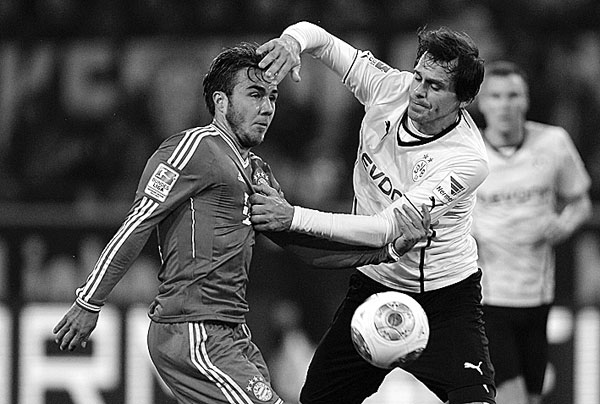 Bayern breaks Dortmund drought in emphatic style