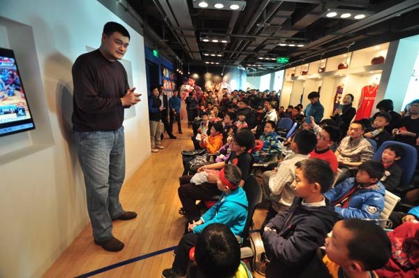 Yao Ming stresses to foster happy students