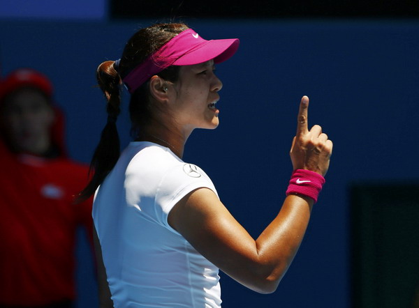 Li saves match point before rallying past Safarova