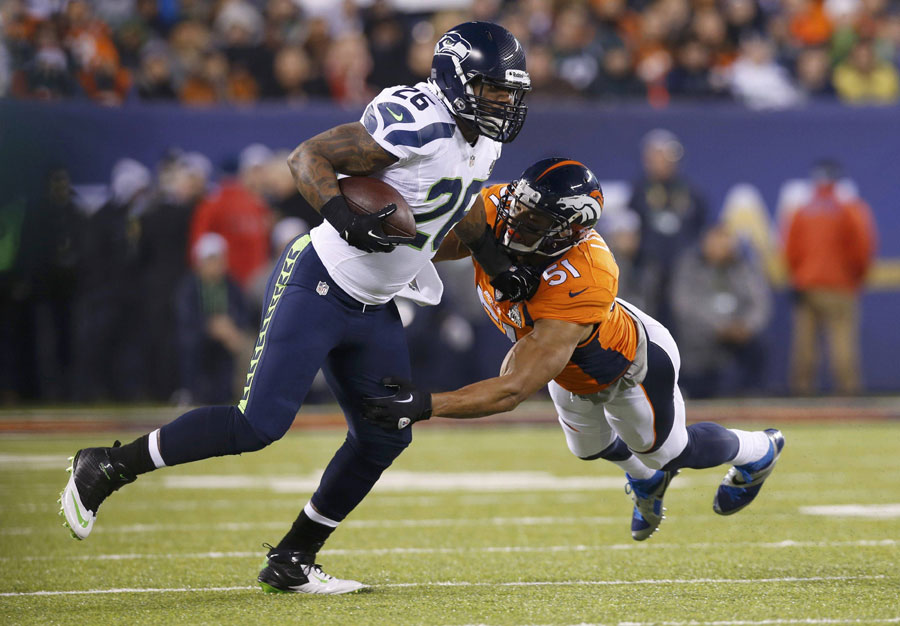 Seahawks beat Broncos in Super Bowl, Smith MVP