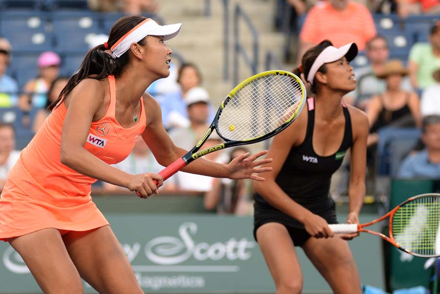 Peng, Hsieh win doubles title at Indian Wells