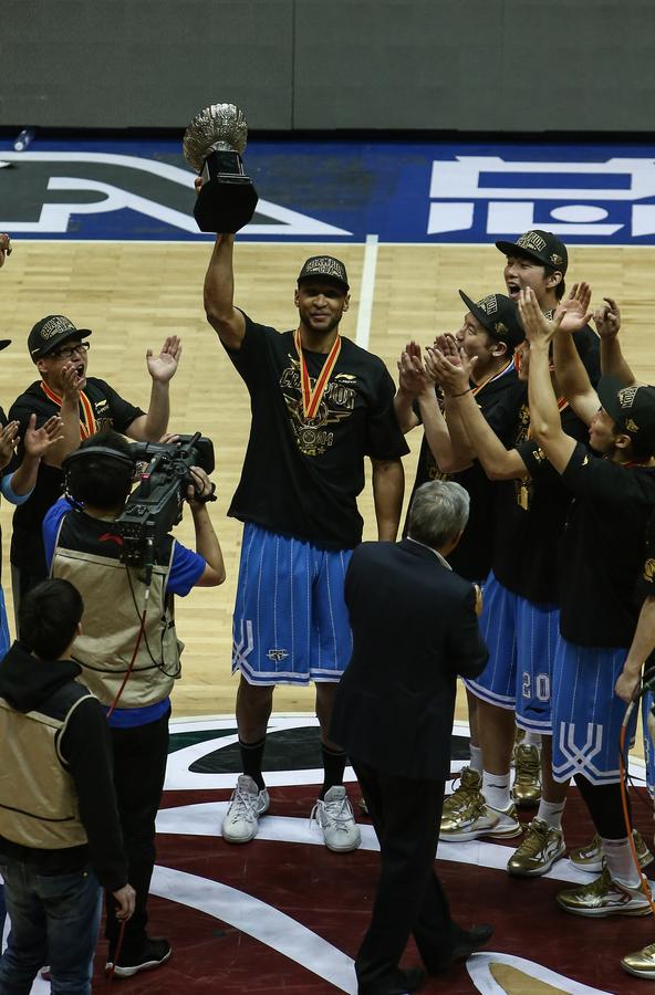 Beijing Ducks win 2nd CBA Championship