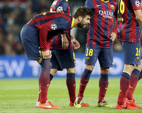 Barca defender Pique to be sidelined for 4 weeks