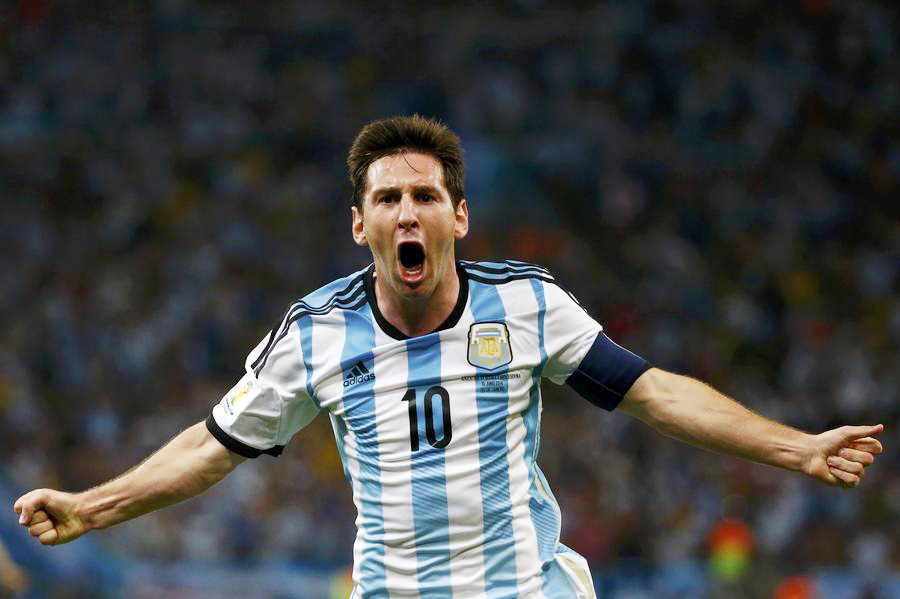 Messi scores and lifts Argentina 2-1 over Bosnia