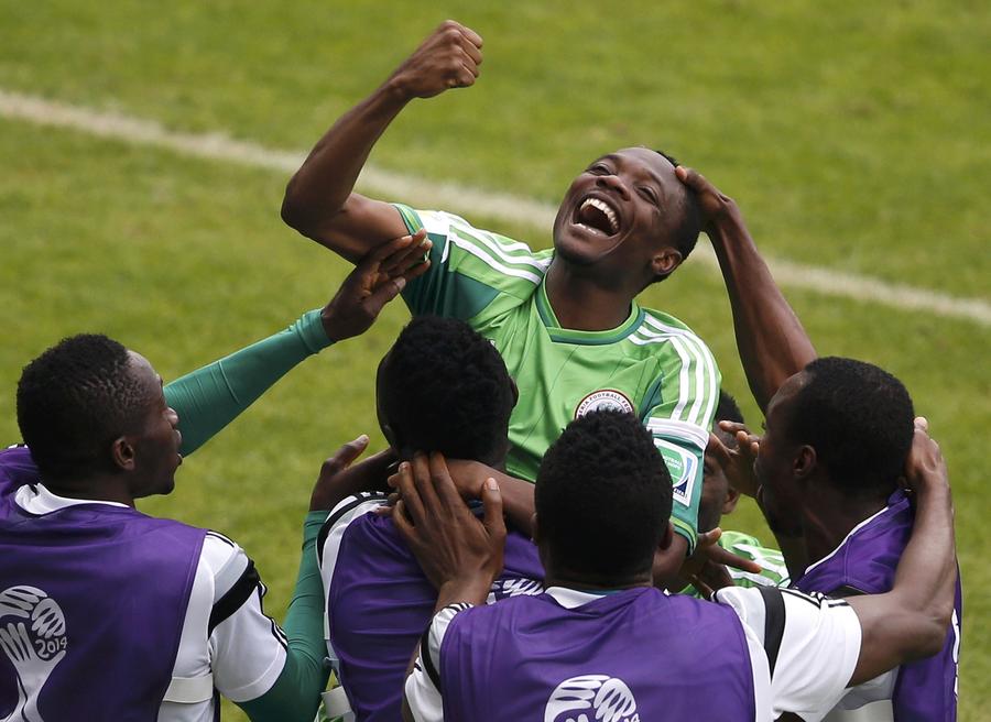 Messi scores 2 as Argentina beats Nigeria 3-2