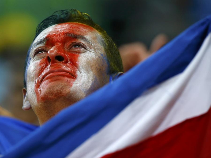 Costa Rica beats Greece in penalty shootout