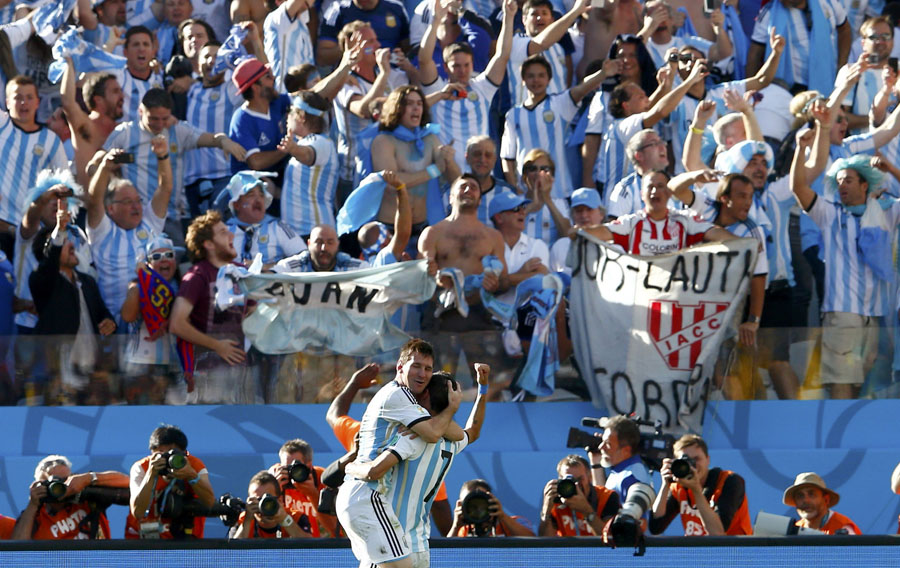 Di Maria sends Argentina through in tense finale