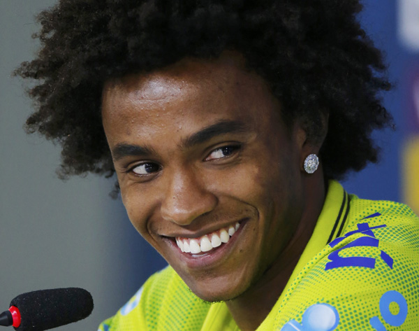 Scolari hints Willian may replace Neymar in semis