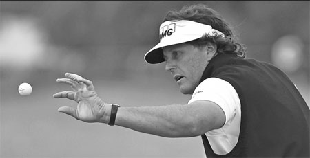 Mickelson cautiously confident