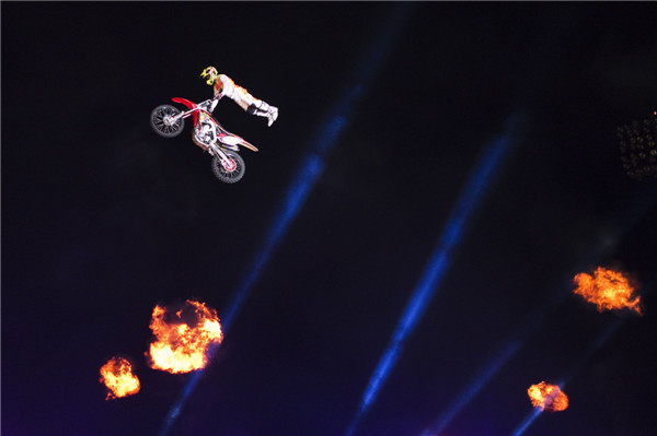 Motorcycle stunt show kicks off in Ashkelon