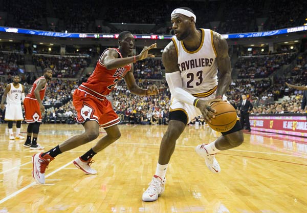 LeBron set for Cavs season opener with closure